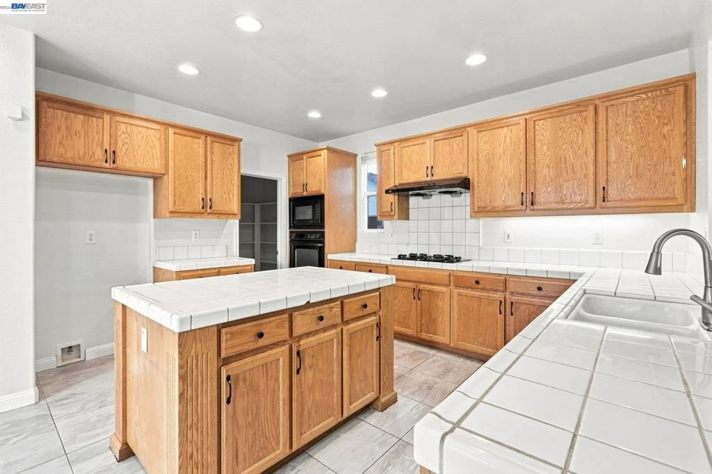 Photo of 565 Presidio Pl