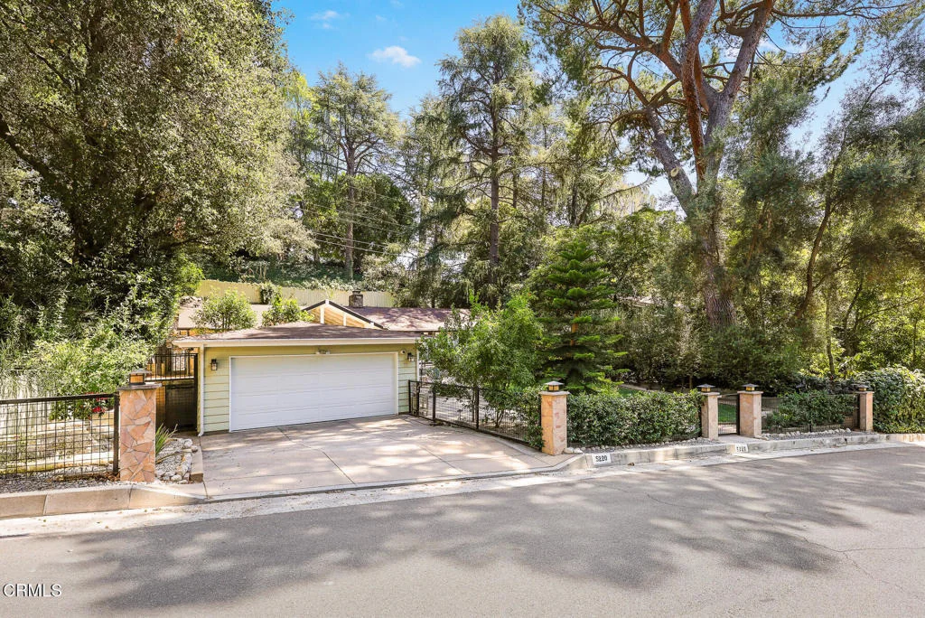 Photo of 5220 Palm Drive