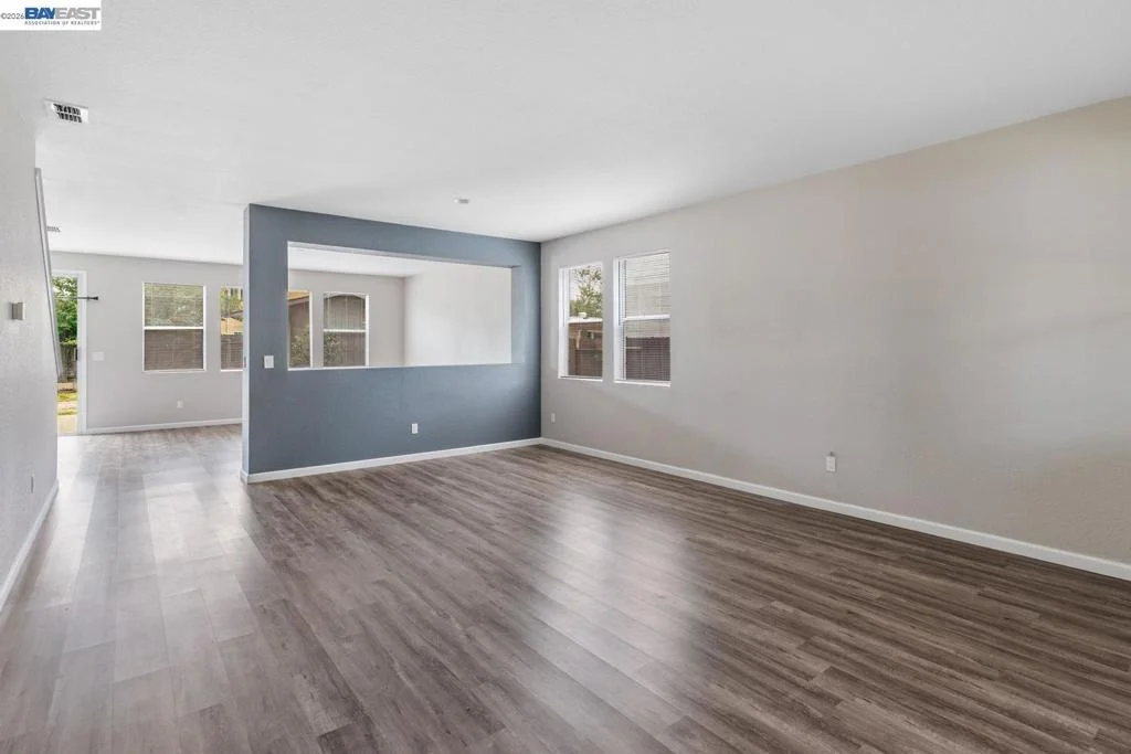 Photo of 632 Skimmer Dr