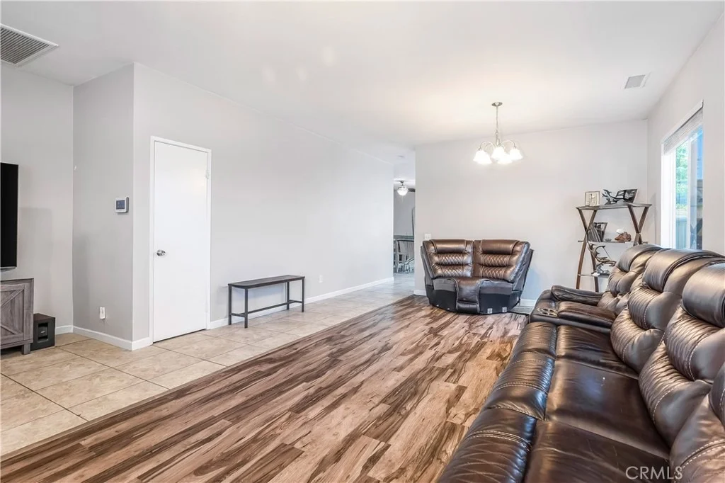 Photo of 3227 Thistlewood Lane