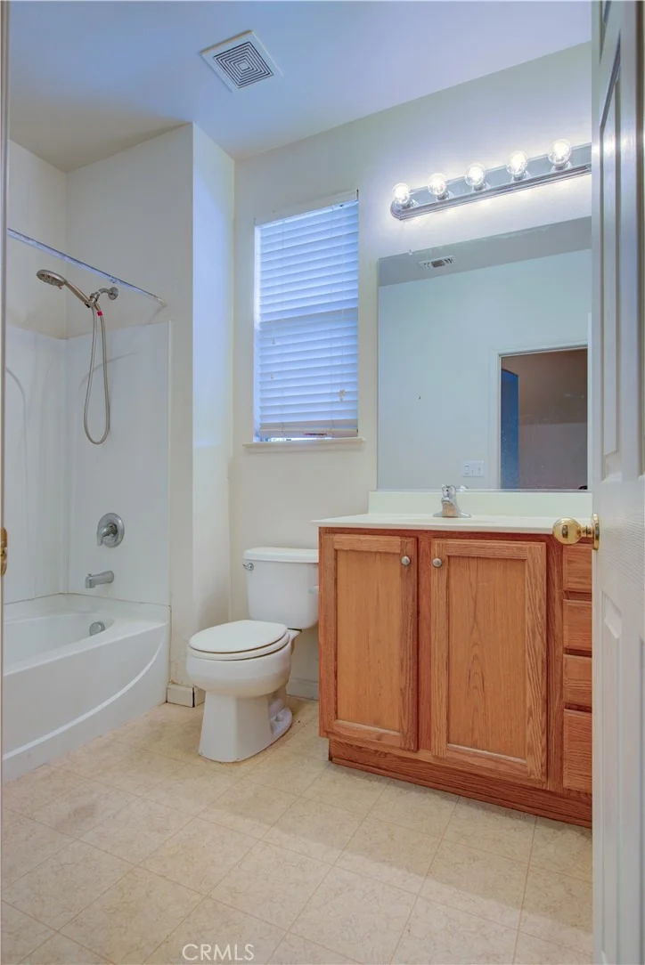 Photo of 392 Noble Drive