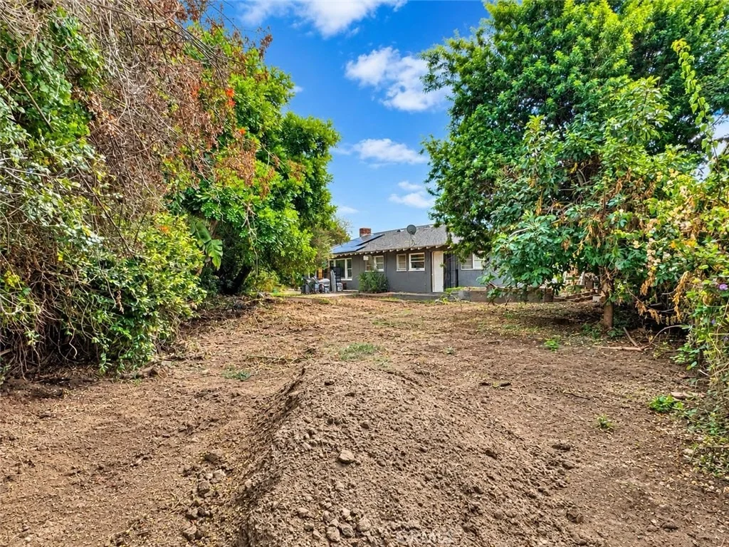 Photo of 9341 Skylark Boulevard