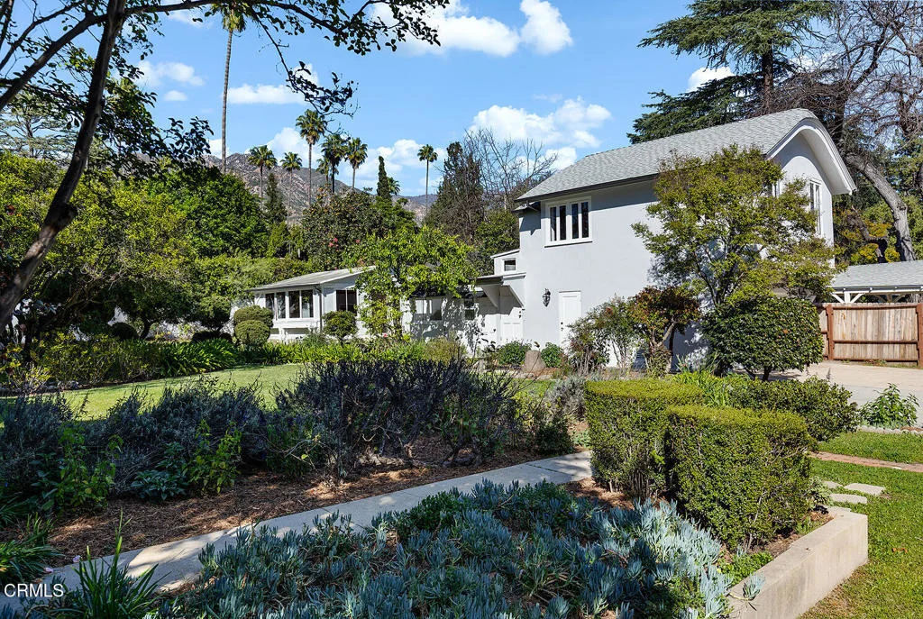 Photo of 1275 New York Drive