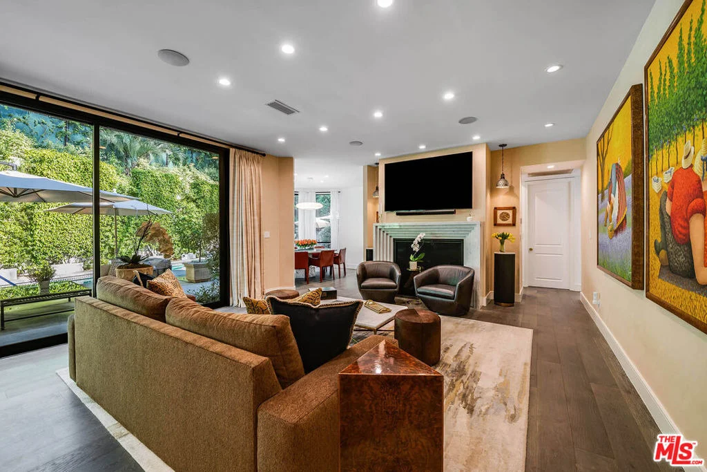 Photo of 1114 Sutton Way