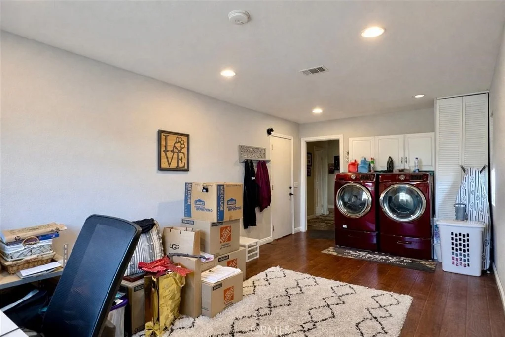 Photo of 1063 Barnes Court