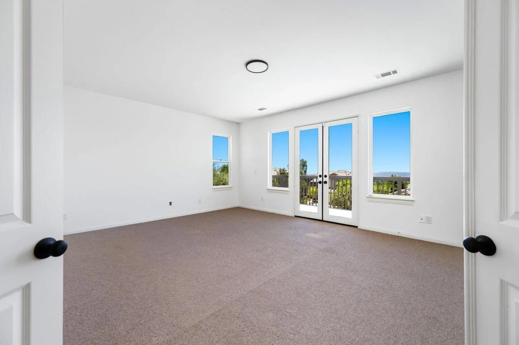 Photo of 13435 Canyon Crest Road