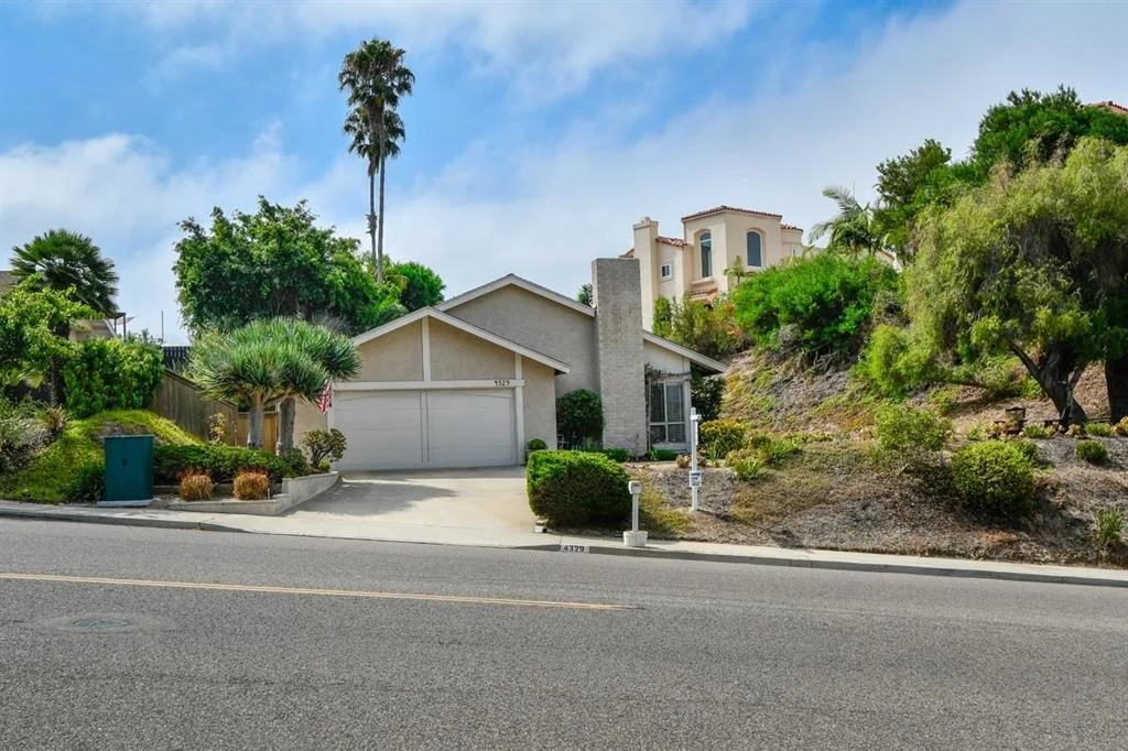 Photo of 4329 Hillside