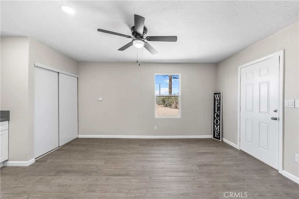 Photo of 15992 Lawrence Drive
