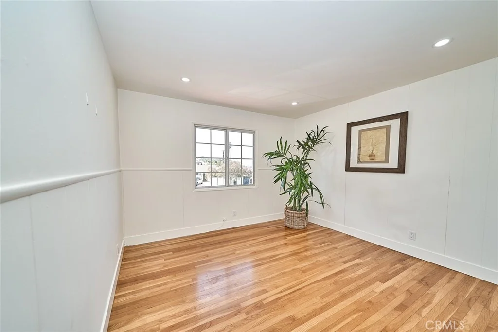 Photo of 1118 Clorinda