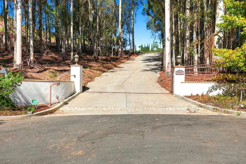 Photo of 43821 Shady Creek