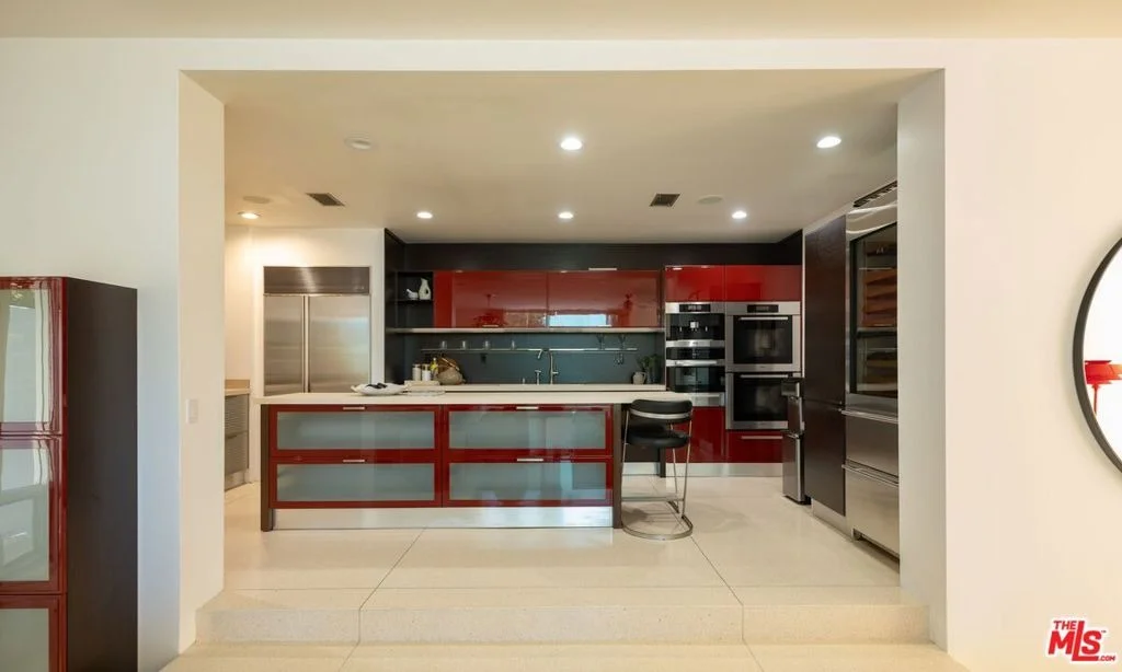 Photo of 9229 Robin Drive