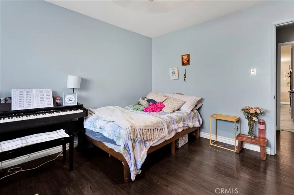 Photo of 108 W Desert View Drive