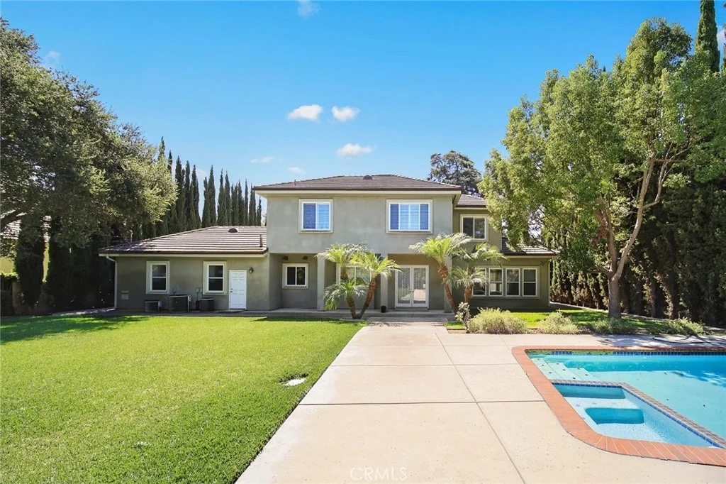Photo of 41 W Las Flores Avenue