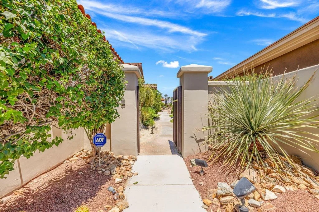 Photo of 280 Tomahawk Drive