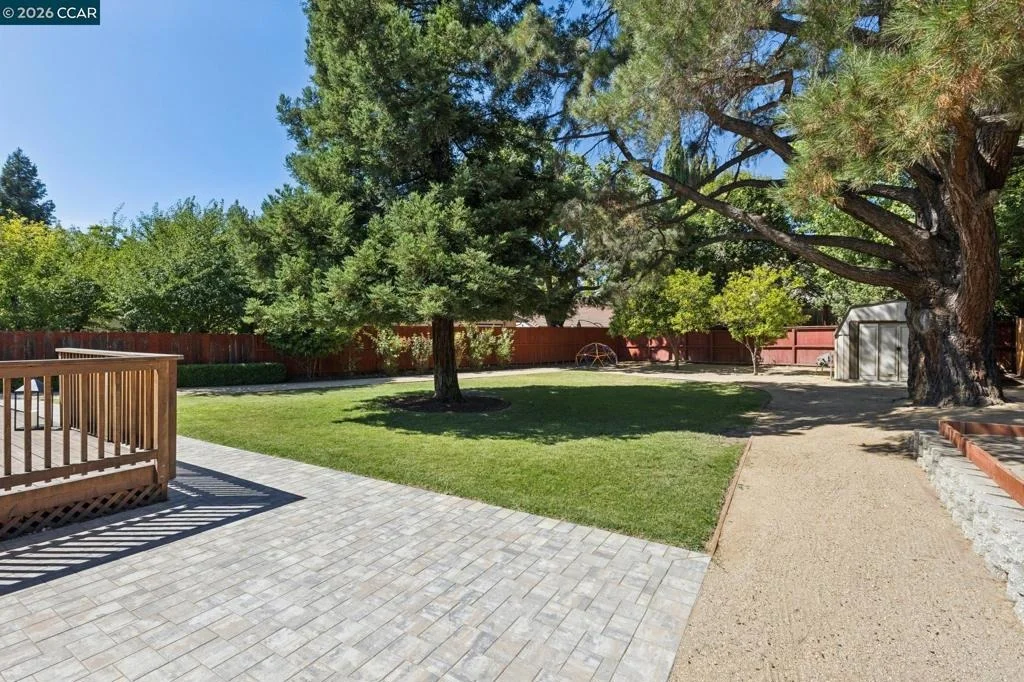 Photo of 4319 Pembroke Dr
