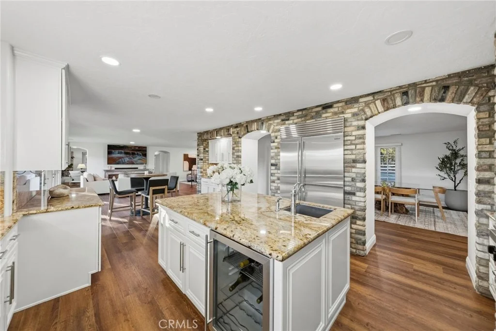Photo of 40900 Via Los Altos