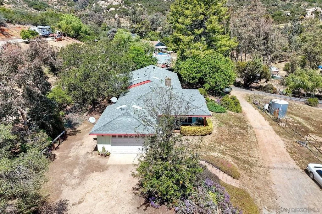 Photo of 15525 Lyons Valley