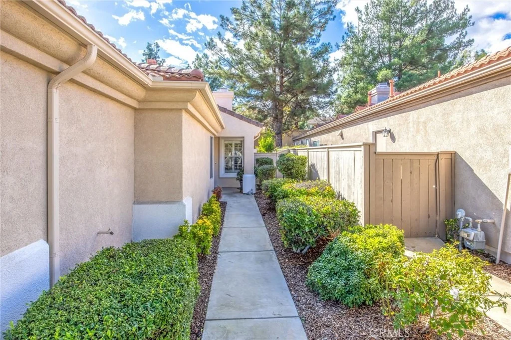 Photo of 40717 Corte Albara