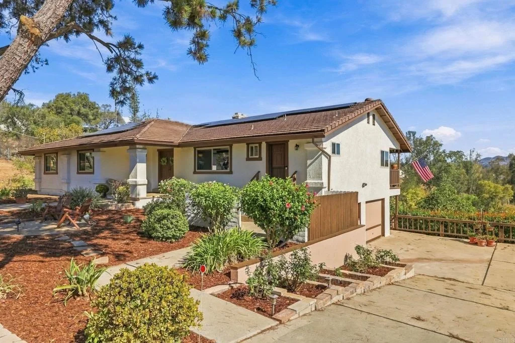 Photo of 590 Elm Tree Lane
