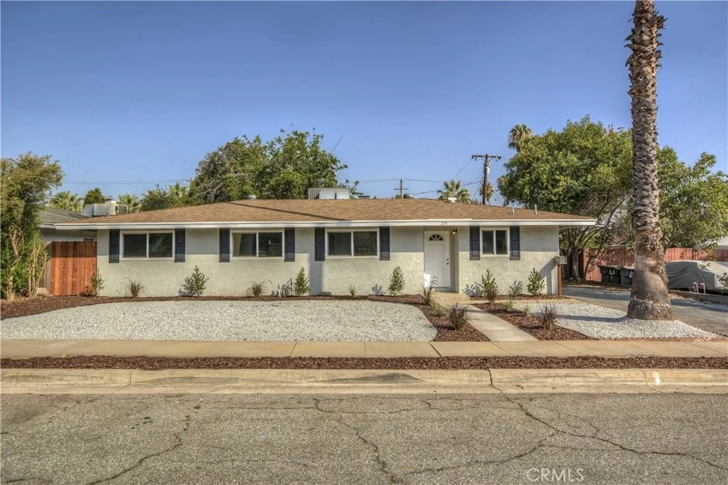 Photo of 225 Lilac Ct.