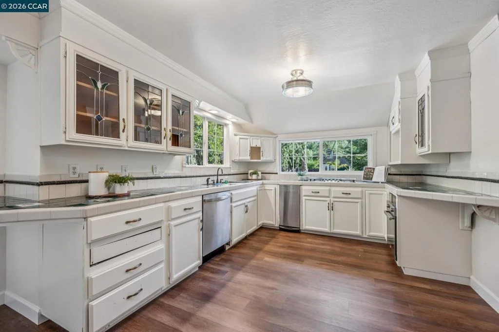 Photo of 3386 Cowell Rd
