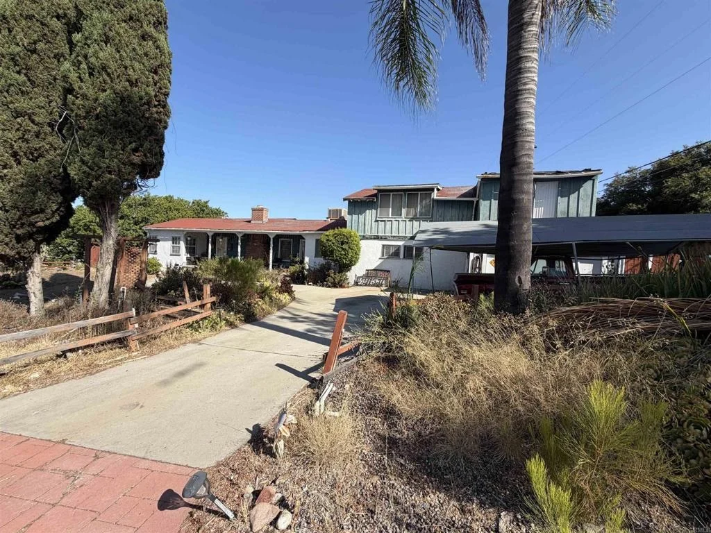 Photo of 400 Silvery Lane