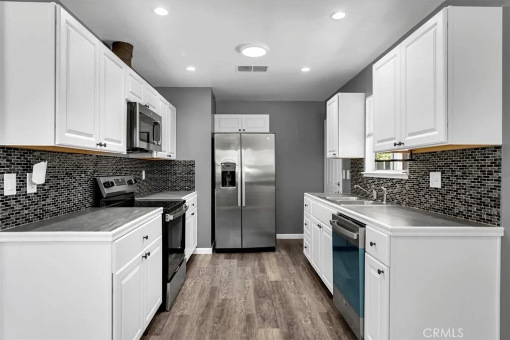Photo of 695 Walton Drive