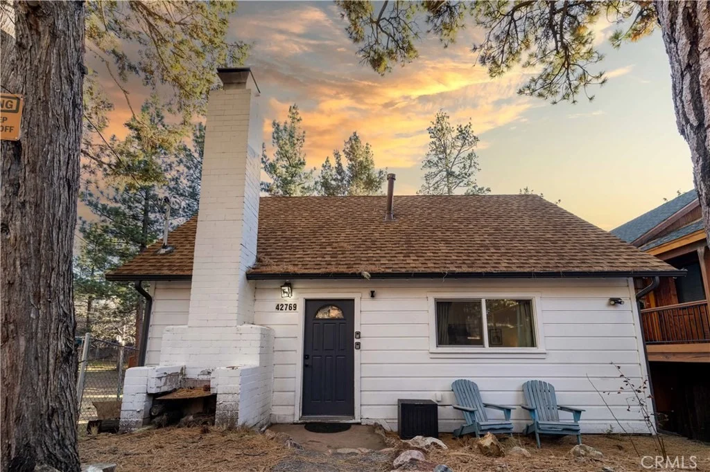 Photo of 42769 Conifer Drive