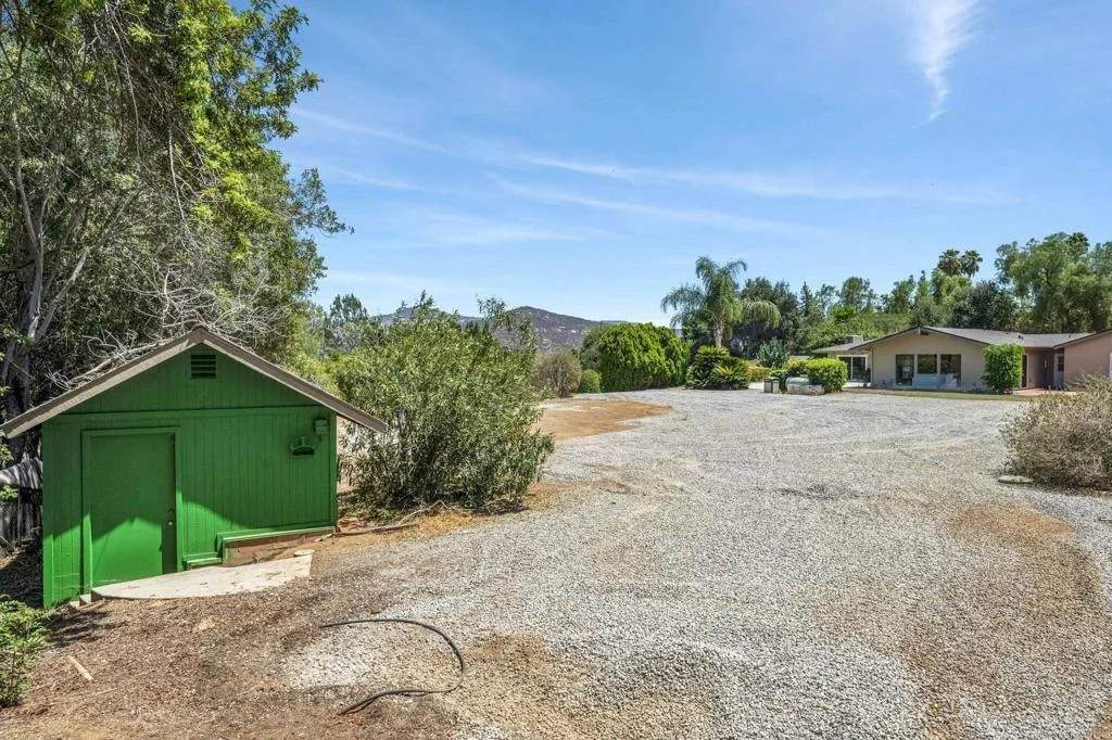 Photo of 3131 Summit Drive
