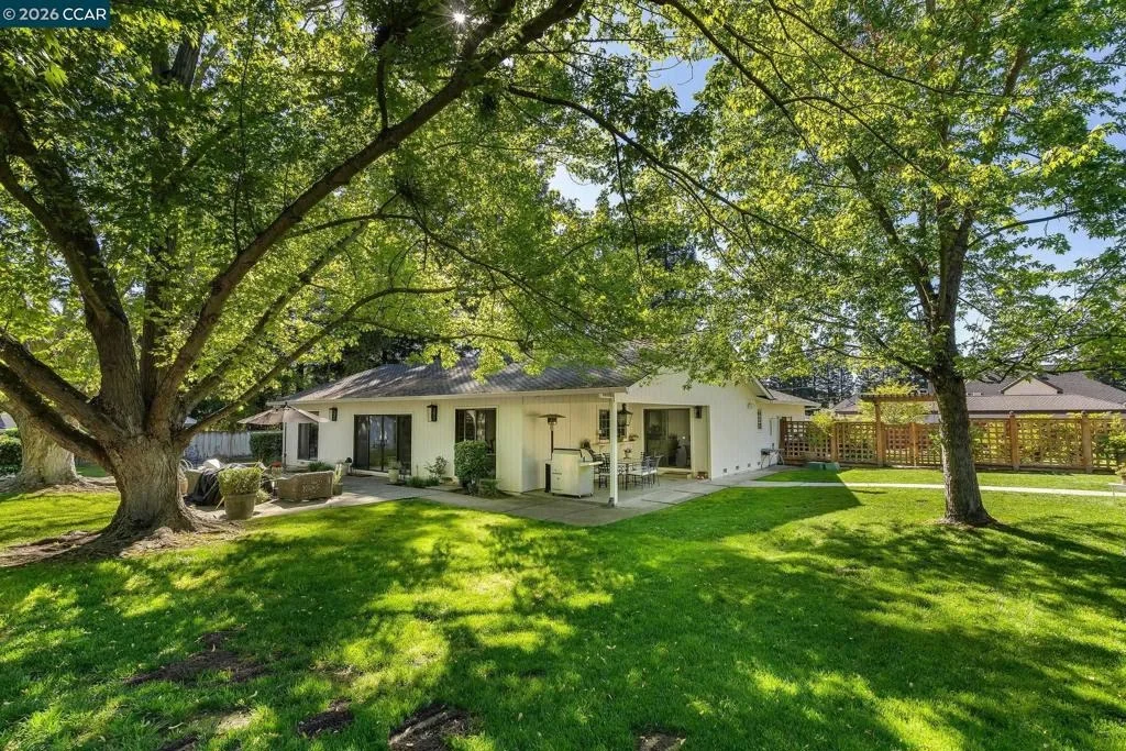Photo of 11 San Andreas Drive