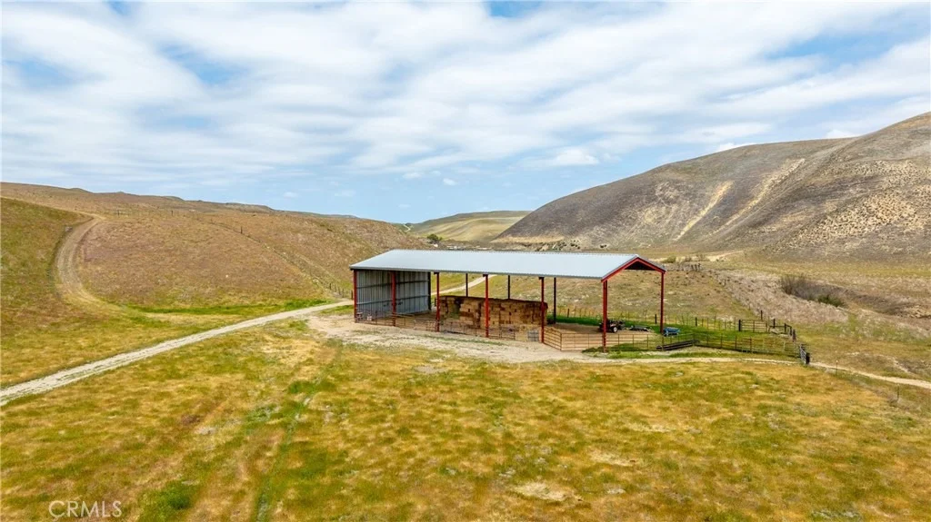 Photo of 8050 Bitterwater Road