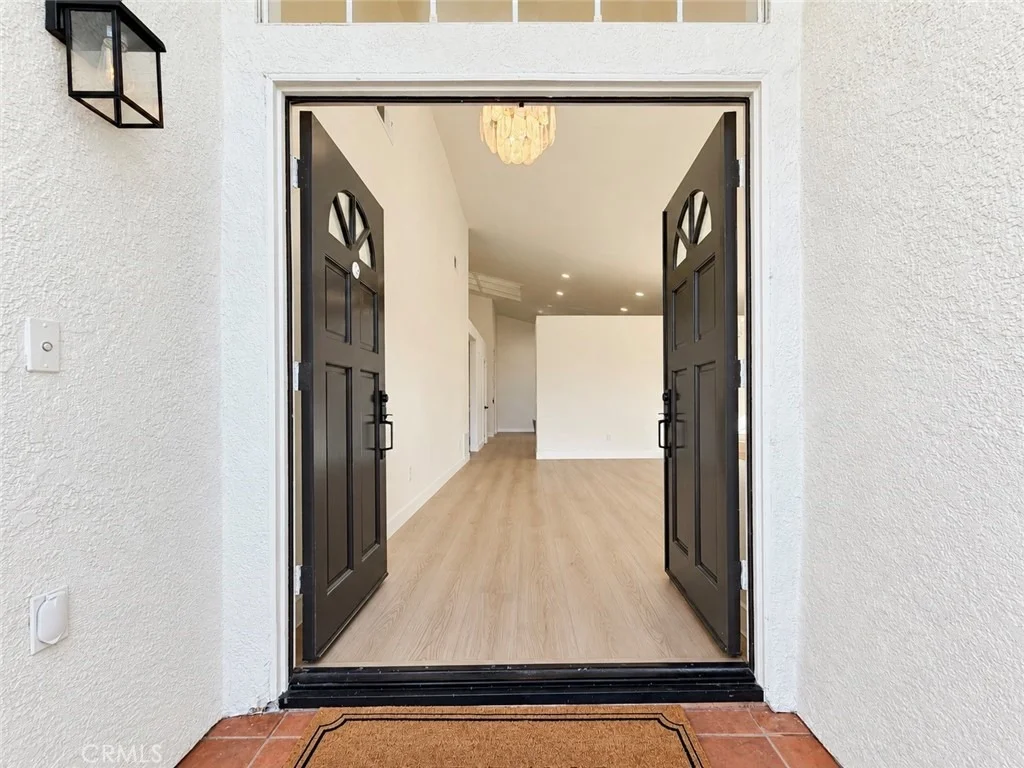 Photo of 35584 Larkspur