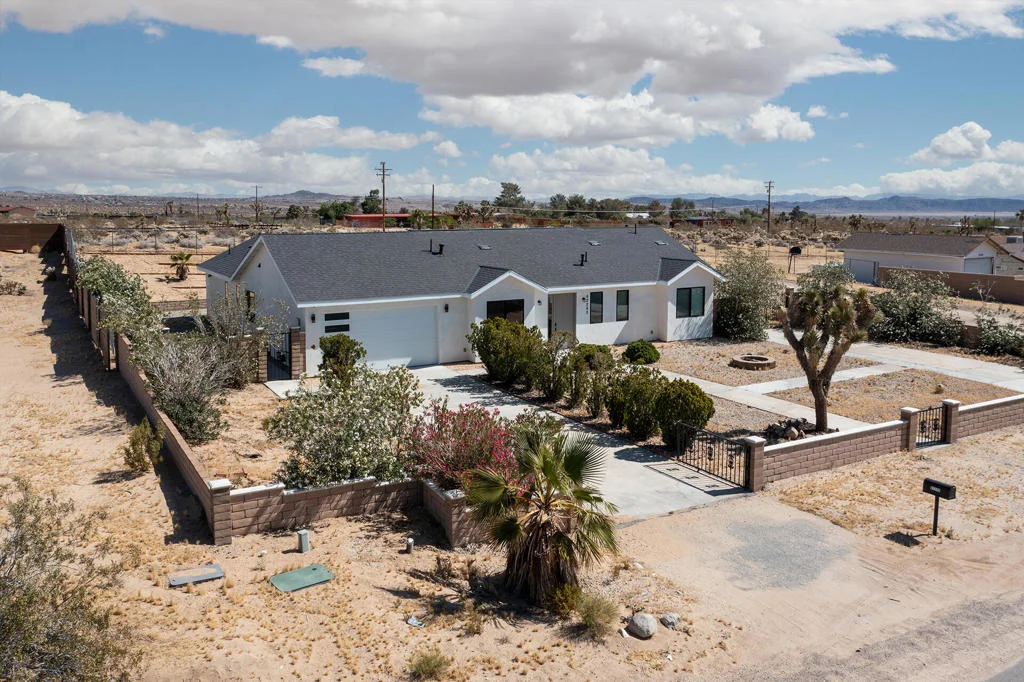 Photo of 62290 Crestview Drive