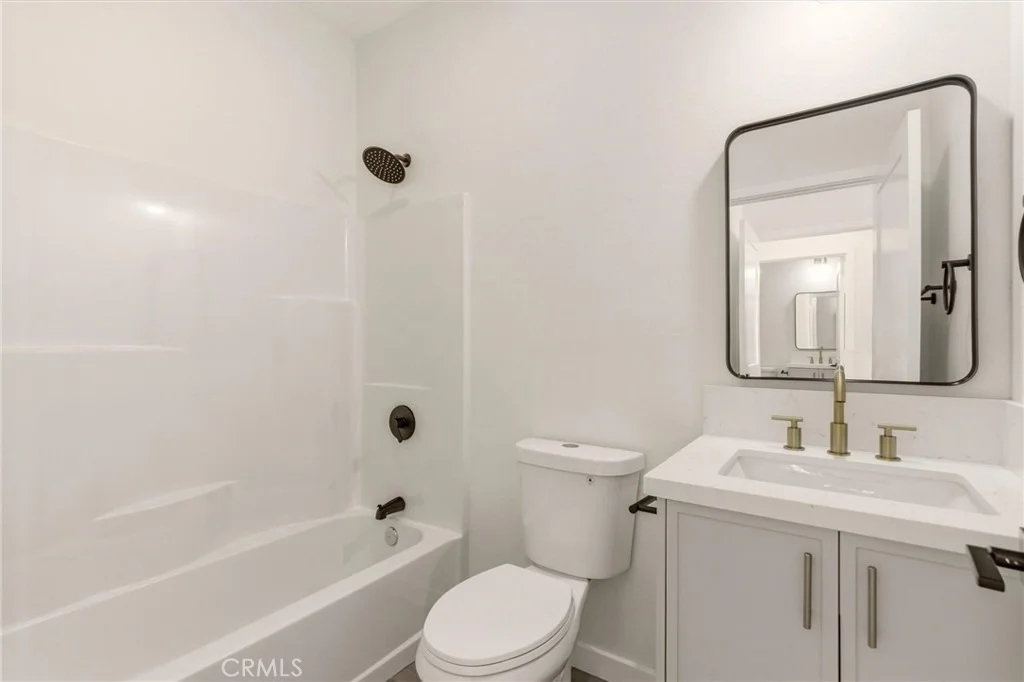 Photo of 2151 Euclid