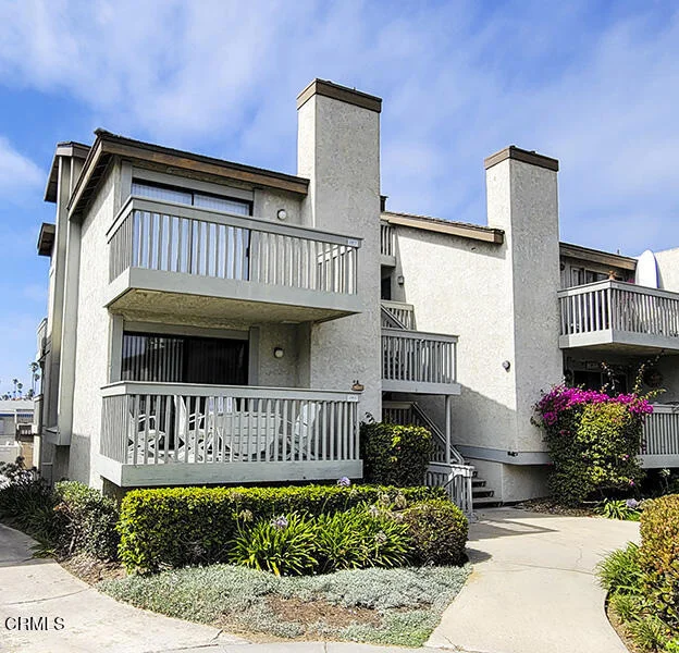 Photo of 2977 Harbor Boulevard