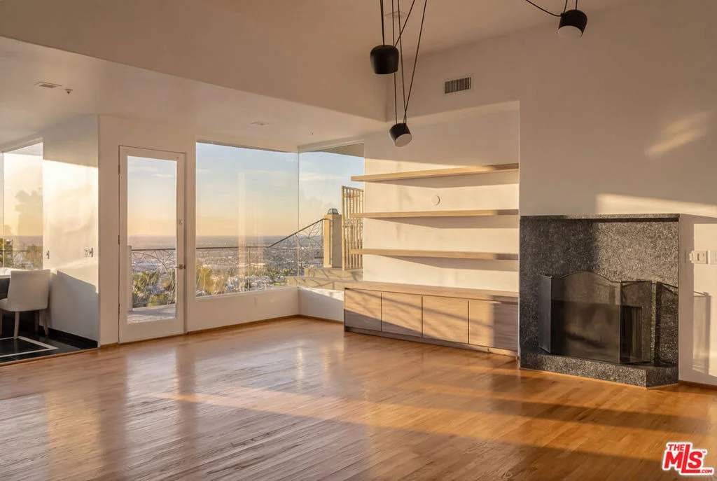 Photo of 2000 Wattles Drive
