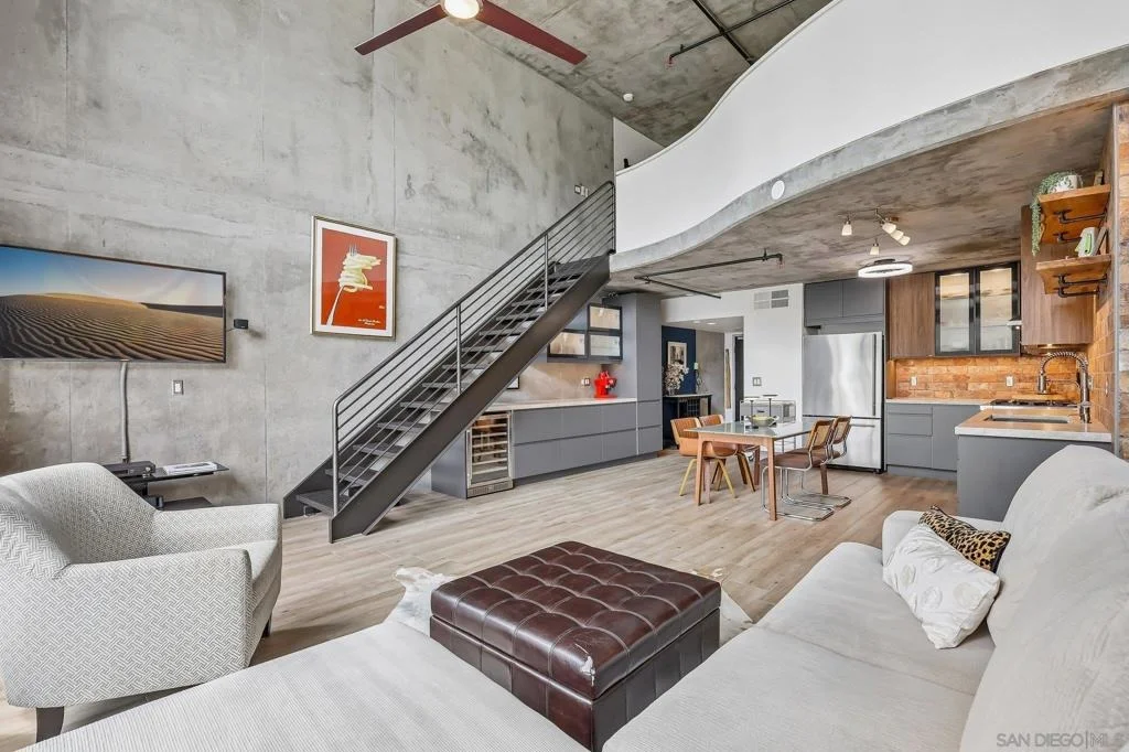 Photo of Unit 310 at 1780 Kettner Blvd