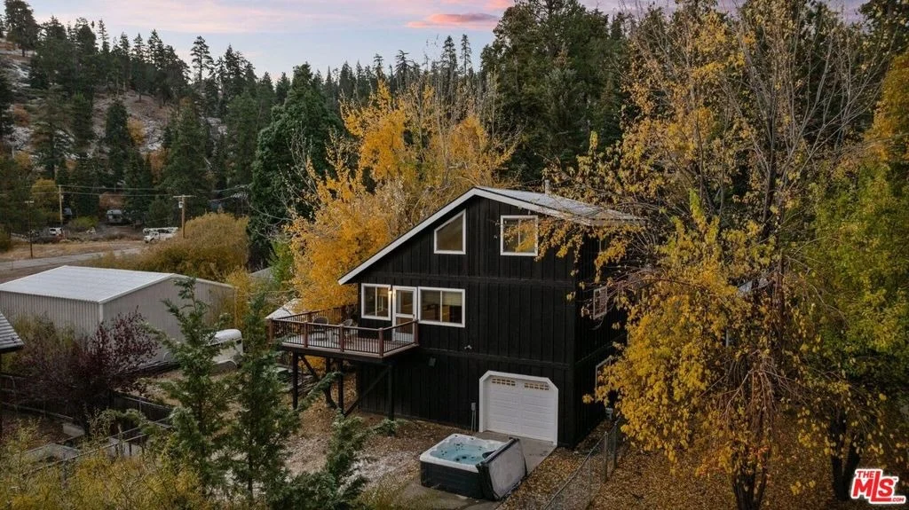 Photo of 993 Cameron Drive