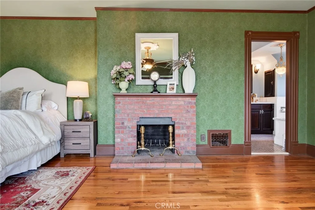 Photo of 2812 Ivy