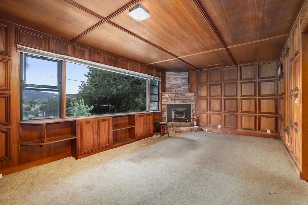 Photo of 450 SUMMERHILL CT