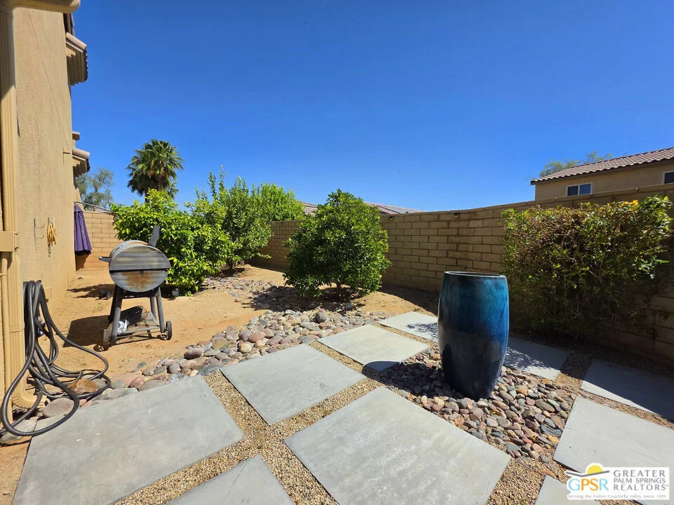 Photo of 74569 Falcon Lane
