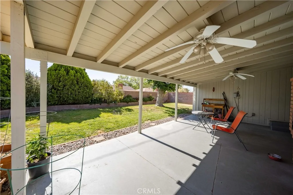 Photo of 44421 Lowtree Avenue