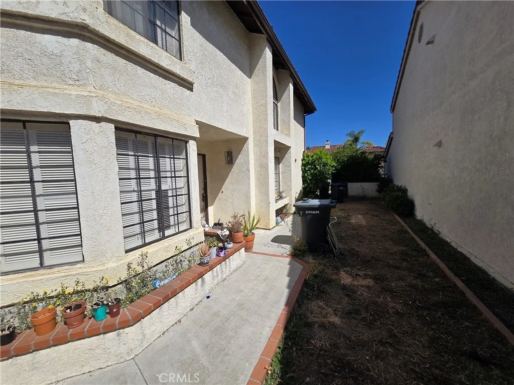 Photo of 1394 Felipe