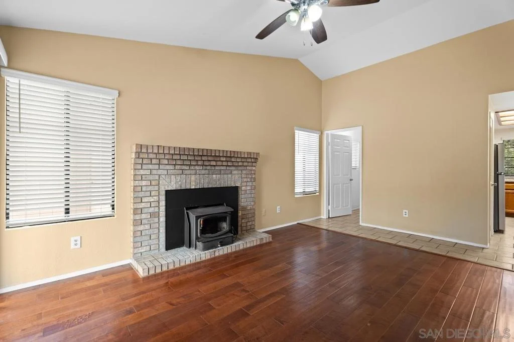 Photo of 1368 Oakleaf Ln