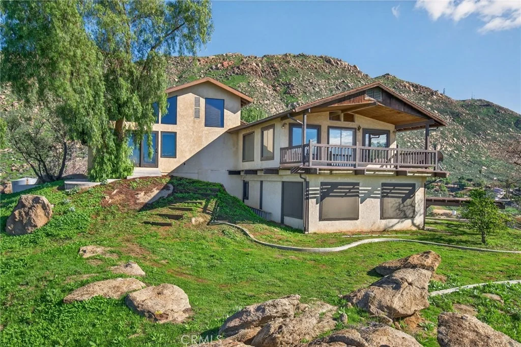 Photo of 20682 Hill Top Drive