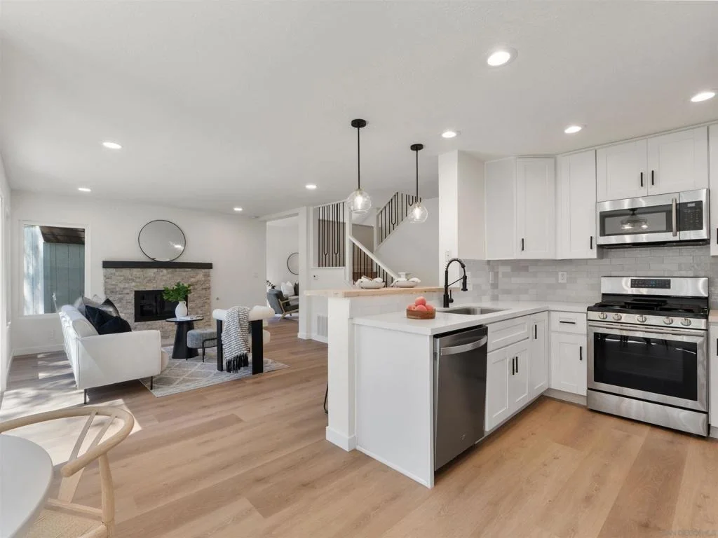 Photo of 2277 Dunstan