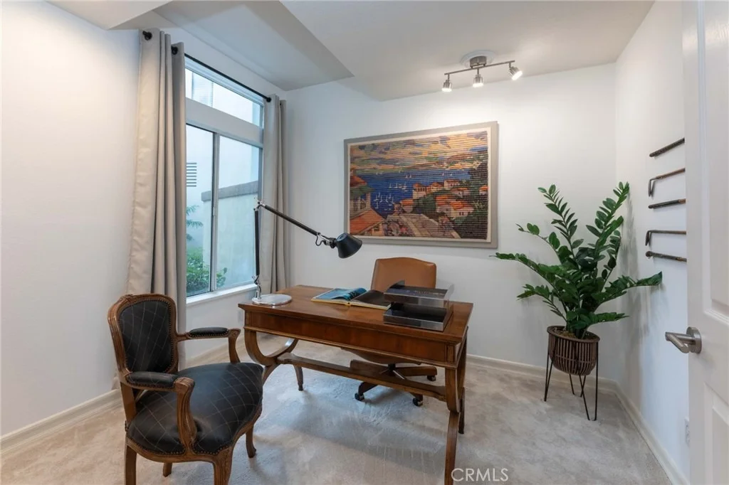 Photo of 5517 China Point