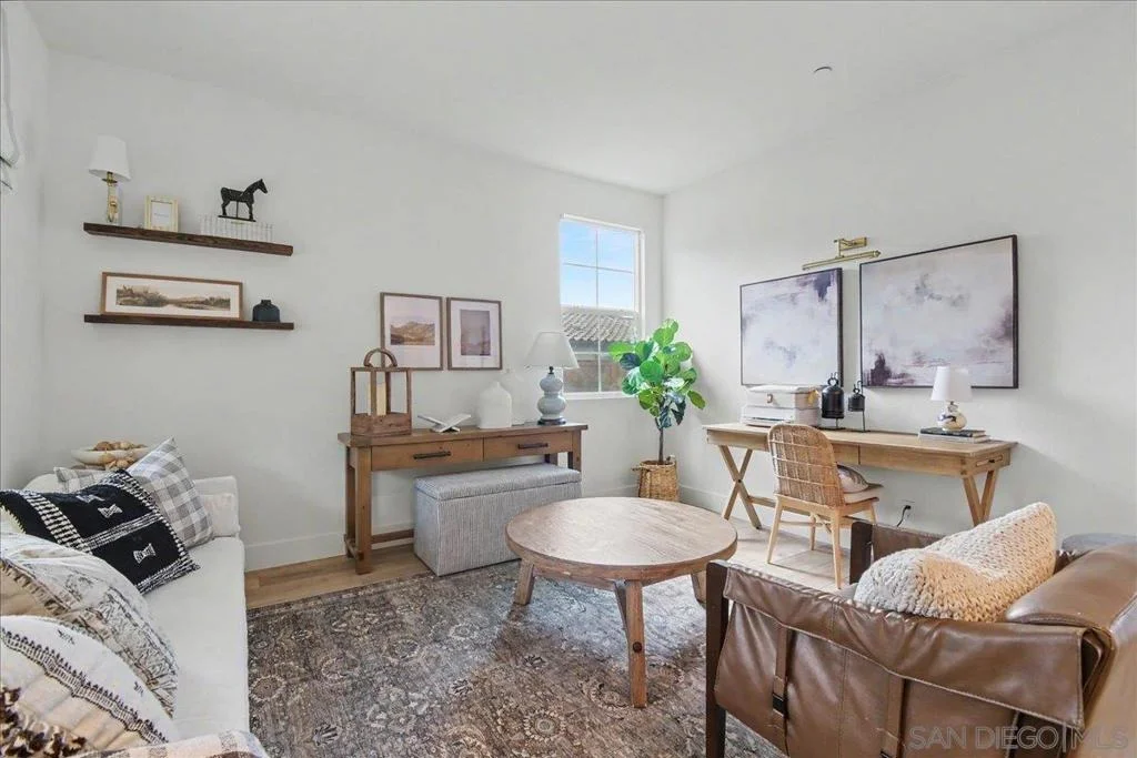 Photo of 6048 Cala Lily St