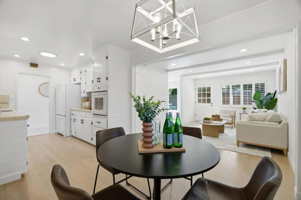 Photo of 4886 Clarendon Drive