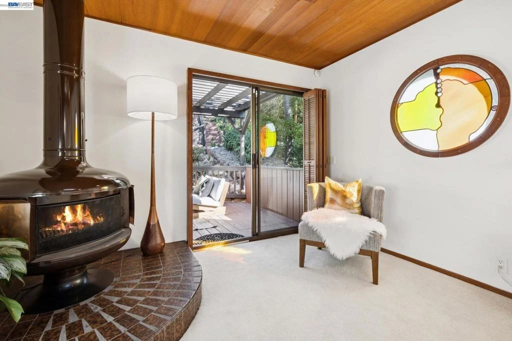 Photo of 1085 STERLING AVE